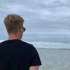 Meet your Posher, Laike